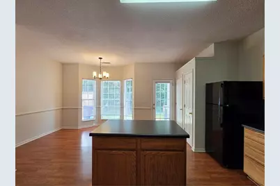 2846 Parkway Close, Lithonia, GA 30058 - Photo 6