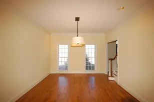 105 View Hill Ct, Sandy Springs, GA 30350 - Photo 4