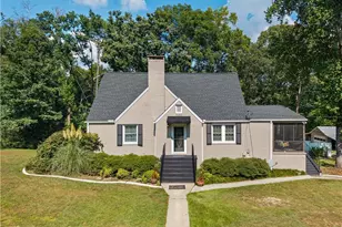139 Myrtle St, Toccoa, GA 30577 - Photo 2