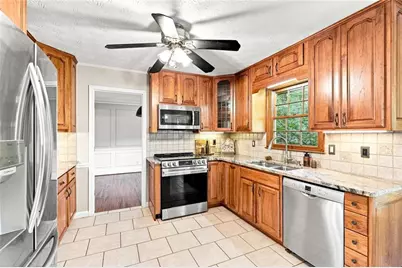 113 Jamestown Court SW, Lilburn, GA 30047 - Photo 14
