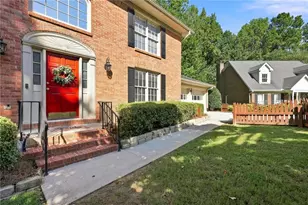 113 Jamestown Ct SW, Lilburn, GA 30047 - Photo 2