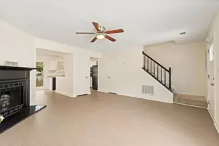 5716 Wells Cir, Stone Mountain, GA 30087 - Photo 4