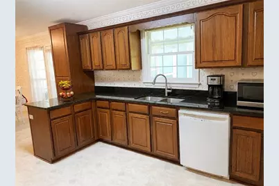 3575 Thrush Court, Loganville, GA 30052 - Photo 4