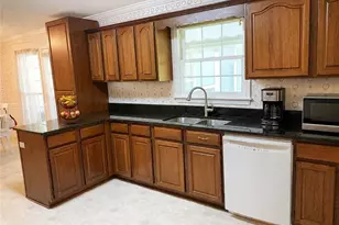 3575 Thrush Ct, Loganville, GA 30052 - Photo 4