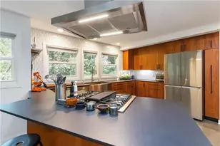 100 Kings Mill Ct, Roswell, GA 30075 - Photo 8