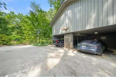 460 Valley Green Drive NE, Atlanta, GA 30342 - Photo 6