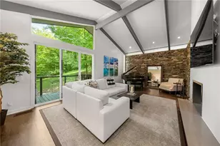 460 Valley Green Dr NE, Atlanta, GA 30342 - Photo 14
