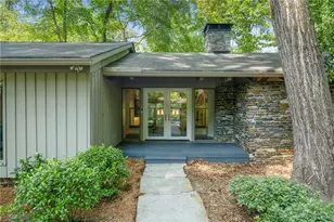 460 Valley Green Dr NE, Atlanta, GA 30342 - Photo 2