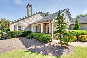 51 Tracy Ln, Marietta, GA 30062 - Photo 2