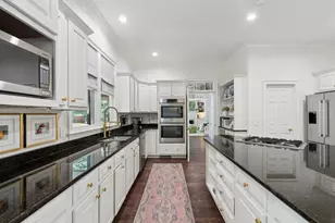 553 Bryn Mawr Ln NW, Atlanta, GA 30327 - Photo 16