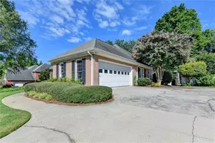 611 Iris Ln, Winder, GA 30680 - Photo 4