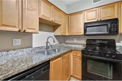 2479 Peachtree Road NE #1708, Atlanta, GA 30305 - Photo 10