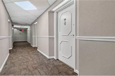 2479 Peachtree Road NE #1708, Atlanta, GA 30305 - Photo 4