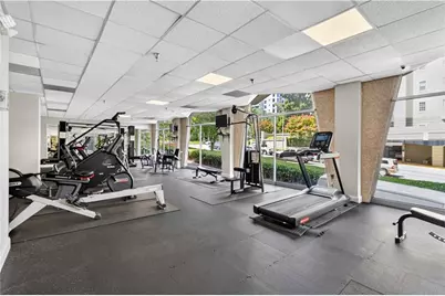 2479 Peachtree Road NE #1708, Atlanta, GA 30305 - Photo 18