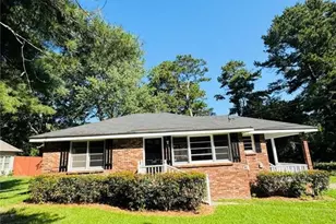 246 Bruce St, Loganville, GA 30052 - Photo 4