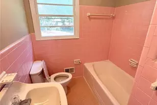 246 Bruce St, Loganville, GA 30052 - Photo 12