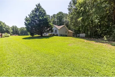 215 Valley Brook Trail, Jonesboro, GA 30238 - Photo 2