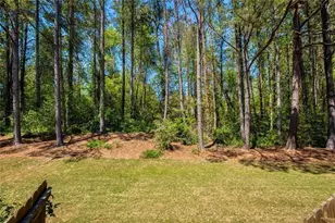 1404 Lexington Dr, Roswell, GA 30075 - Photo 30