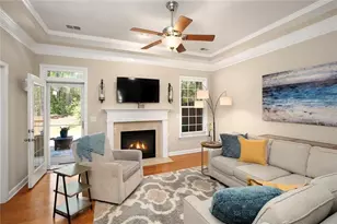 1404 Lexington Dr, Roswell, GA 30075 - Photo 6