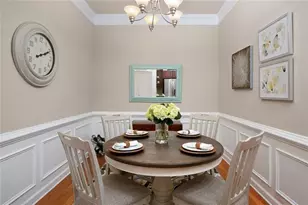 1404 Lexington Dr, Roswell, GA 30075 - Photo 10