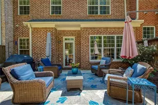 1404 Lexington Dr, Roswell, GA 30075 - Photo 4