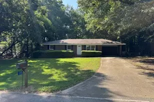245 Bruce St, Loganville, GA 30052 - Photo 4