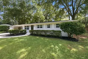 215 Valley Dr, Roswell, GA 30075 - Photo 2