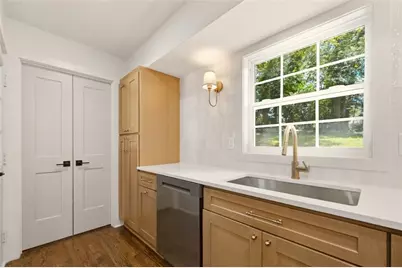 215 Valley Drive, Roswell, GA 30075 - Photo 16