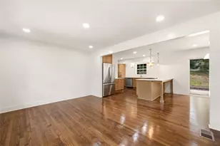 215 Valley Dr, Roswell, GA 30075 - Photo 8