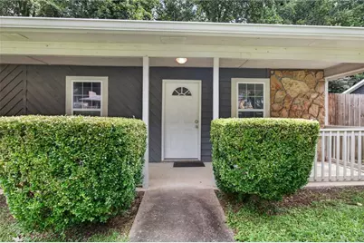 2141 Valley Oaks Drive SE, Smyrna, GA 30080 - Photo 4