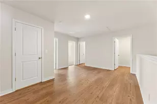 2070 Underwood Dr, Lawrenceville, GA 30043 - Photo 10