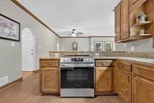 2058 Lakewood Circle, Grayson, GA 30017 - Photo 12