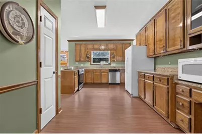 2058 Lakewood Circle, Grayson, GA 30017 - Photo 10