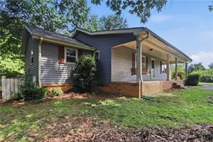 2029 Abington Ln, Snellville, GA 30078 - Photo 2