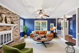 2029 Abington Ln, Snellville, GA 30078 - Photo 4