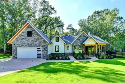 3933 Skyline Drive, Gainesville, GA 30501 - Photo 2
