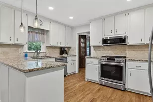 211 Nacoochee Dr, Woodstock, GA 30188 - Photo 14