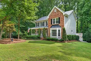 211 Nacoochee Dr, Woodstock, GA 30188 - Photo 2