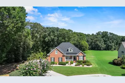 100 Cole Point, Hoschton, GA 30548 - Photo 2