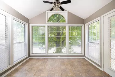 810 Gettysburg Place, Sandy Springs, GA 30350 - Photo 10