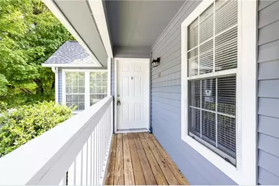 810 Gettysburg Place, Sandy Springs, GA 30350 - Photo 2