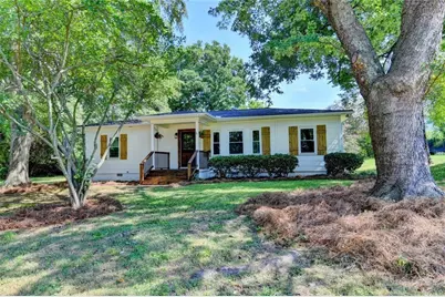 107 Lakeshore Circle, Braselton, GA 30517 - Photo 1