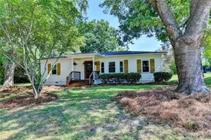 107 Lakeshore Cir, Braselton, GA 30517 - Photo 1