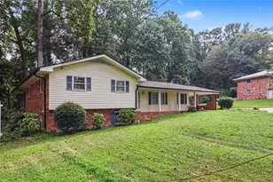 115 Valley View Dr, Fairburn, GA 30213 - Photo 2