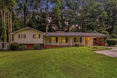 115 Valley View Drive, Fairburn, GA 30213 - Photo 6