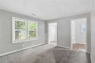 1800 Oakmont Dr NW, Atlanta, GA 30314 - Photo 10
