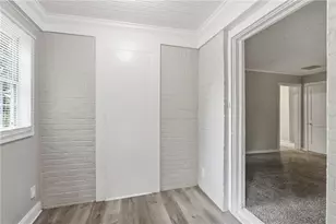 1800 Oakmont Dr NW, Atlanta, GA 30314 - Photo 8