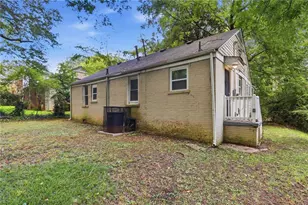 1800 Oakmont Dr NW, Atlanta, GA 30314 - Photo 22
