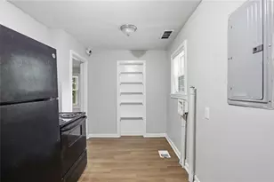 1800 Oakmont Dr NW, Atlanta, GA 30314 - Photo 12