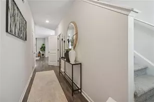 518 Woodcreek Circle SW, Atlanta, GA 30331 - Photo 6